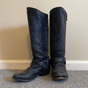 Liberty Black LB811196 Black Distressed Boot 7.5B